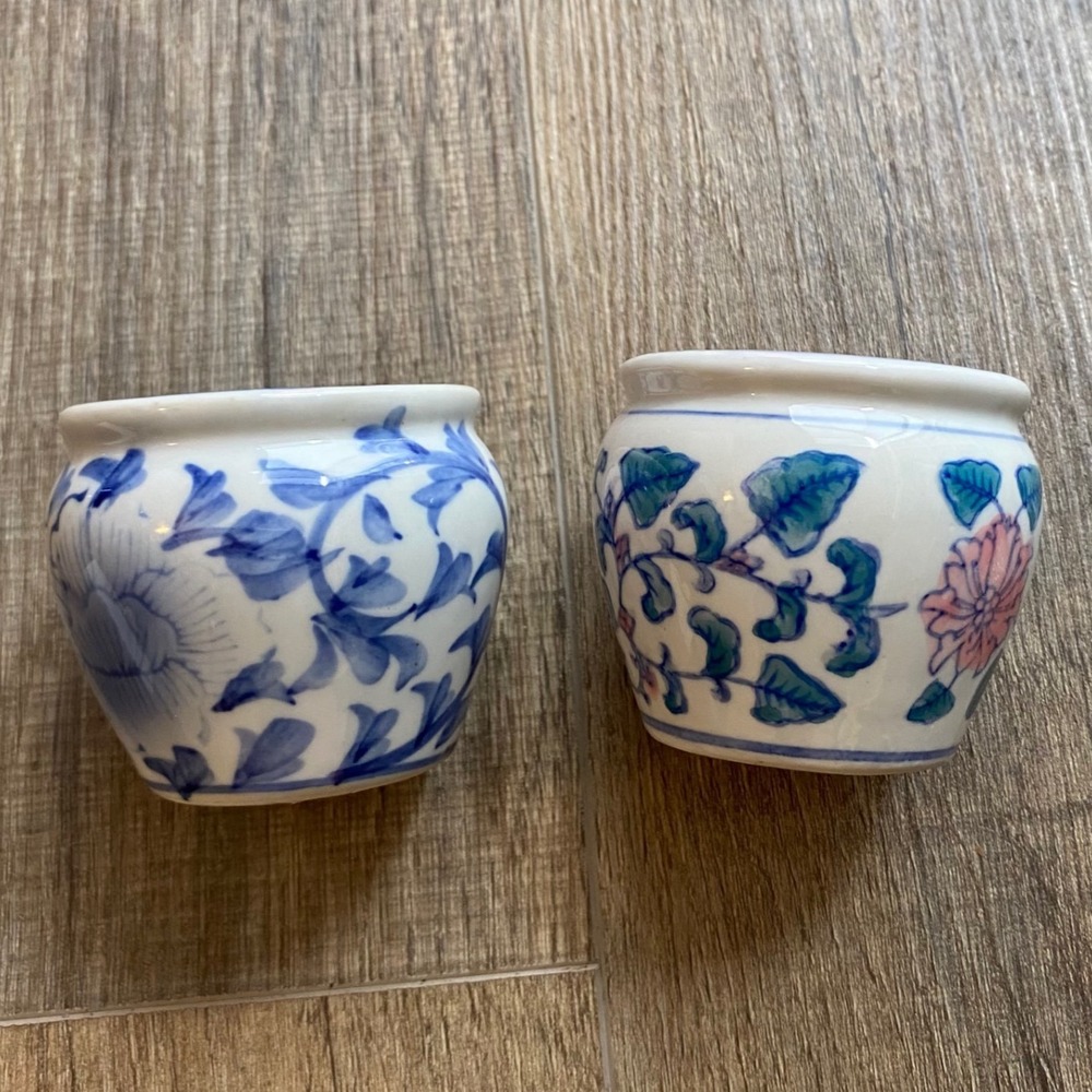 Vintage Style Miniature Ceramic Floral Planter Set Blue White Pink Chinoiserie